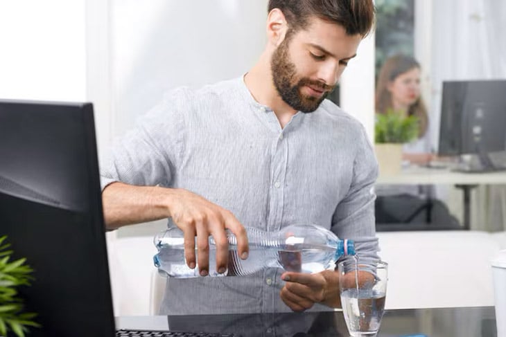 microdescansos-en-el-trabajo-salud-humana